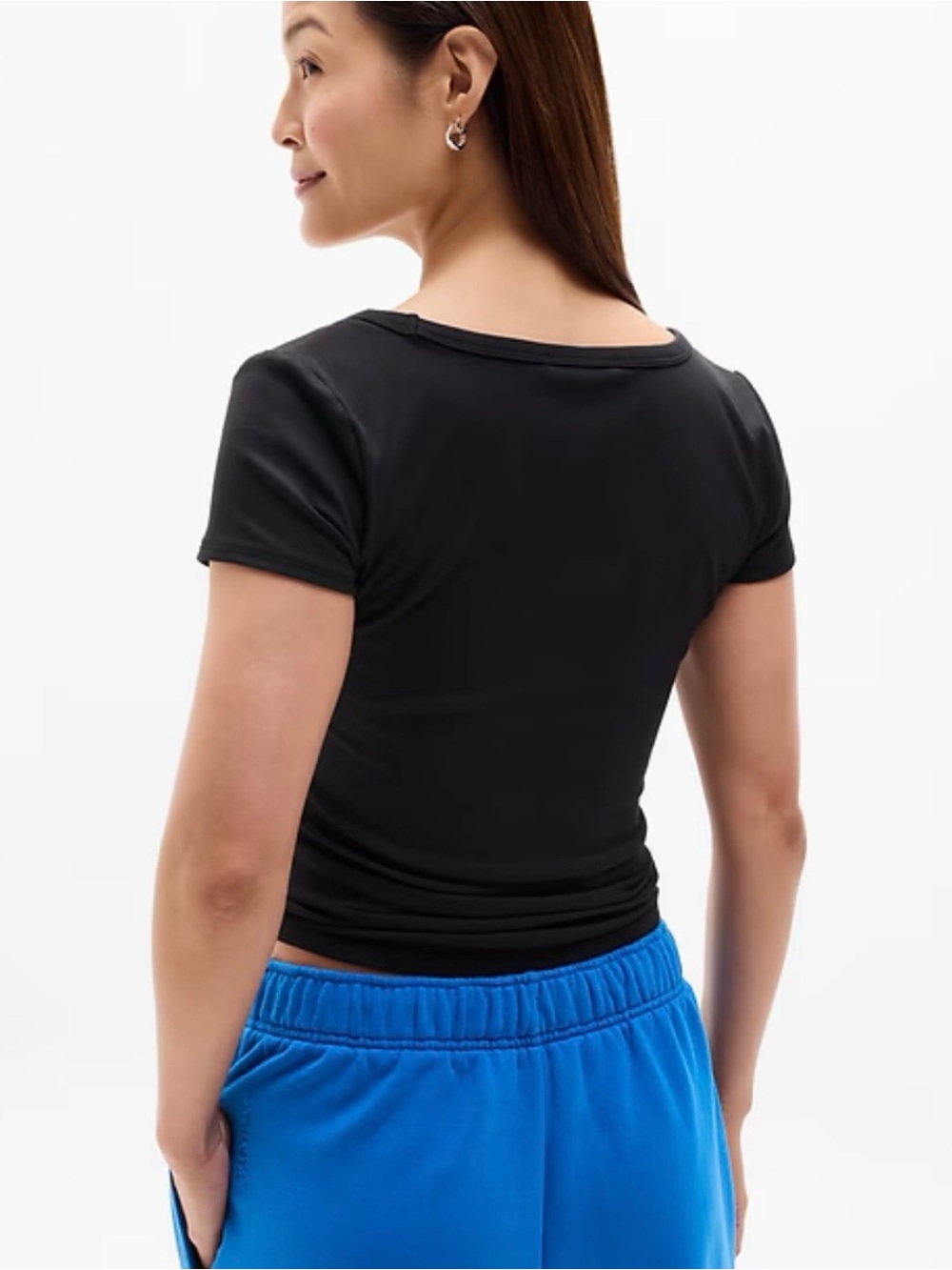 NWT Athleta Transcend Scoop
Tee UPF 40+ Size M 🖤🖤🖤 - Picture 2 of 8